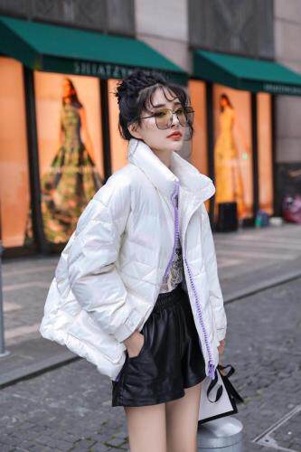 高档时尚羽绒服,女装羽绒服,卡菲莱