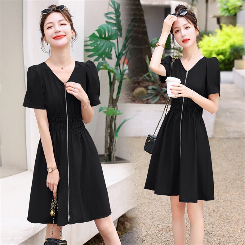 高级感赫本风复古小黑裙女夏季2025新款法式V领收腰A字黑色连衣裙，女装连衣裙，意芙