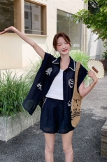 2025夏季欧货小香风翻领刺绣无袖衬衫上衣+短裤套装女，女装套装/套裙，欧黛芙妮