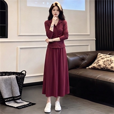 韩版时尚套装裙女春秋款高级感显瘦V领纽扣设计上衣半身裙两件套，女装套装/套裙，江南