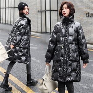 亮皮羽绒服女2020冬季新款韩版时尚亮面炫彩羽绒衣防寒外套中长款图片