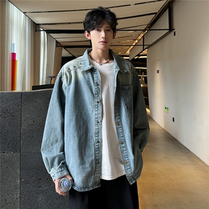 秋季新款美式小众做旧铆钉牛仔长袖衬衫女宽松情侣短款外套潮图片
