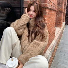 卡其色秋冬皮毛一体外套女仿水貂绒休闲上衣2C353--713#P180K268，女装短外套，2C353