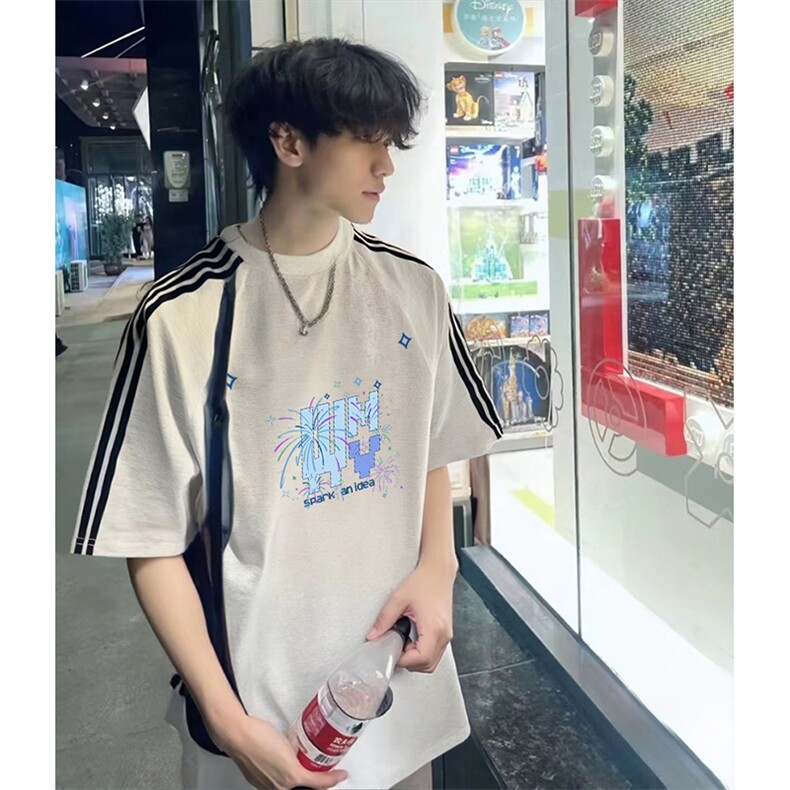 抖音得物品质二开240克宽松纯棉美式潮牌印花三条杠中性风短袖T恤,男装T恤,电商A486