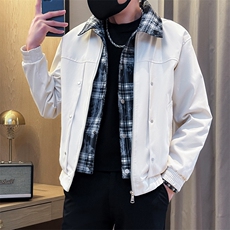 米白色