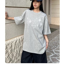 灰色