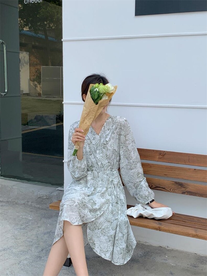 现货写意印花连衣裙，女装连衣裙，汐美