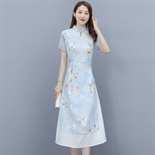 浅蓝色