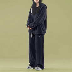 深灰