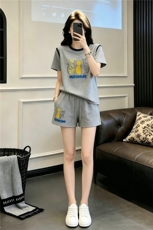 甜美时尚休闲套装女夏季新款显瘦圆领印花刺绣上衣阔腿短裤两件套，女装套装/套裙，江南