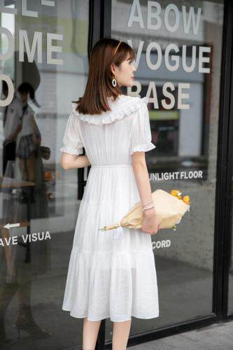 （现货）连衣裙，女装连衣裙，伊娜蕾尔