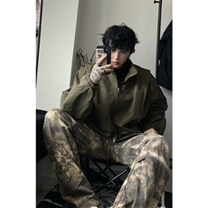 军绿色