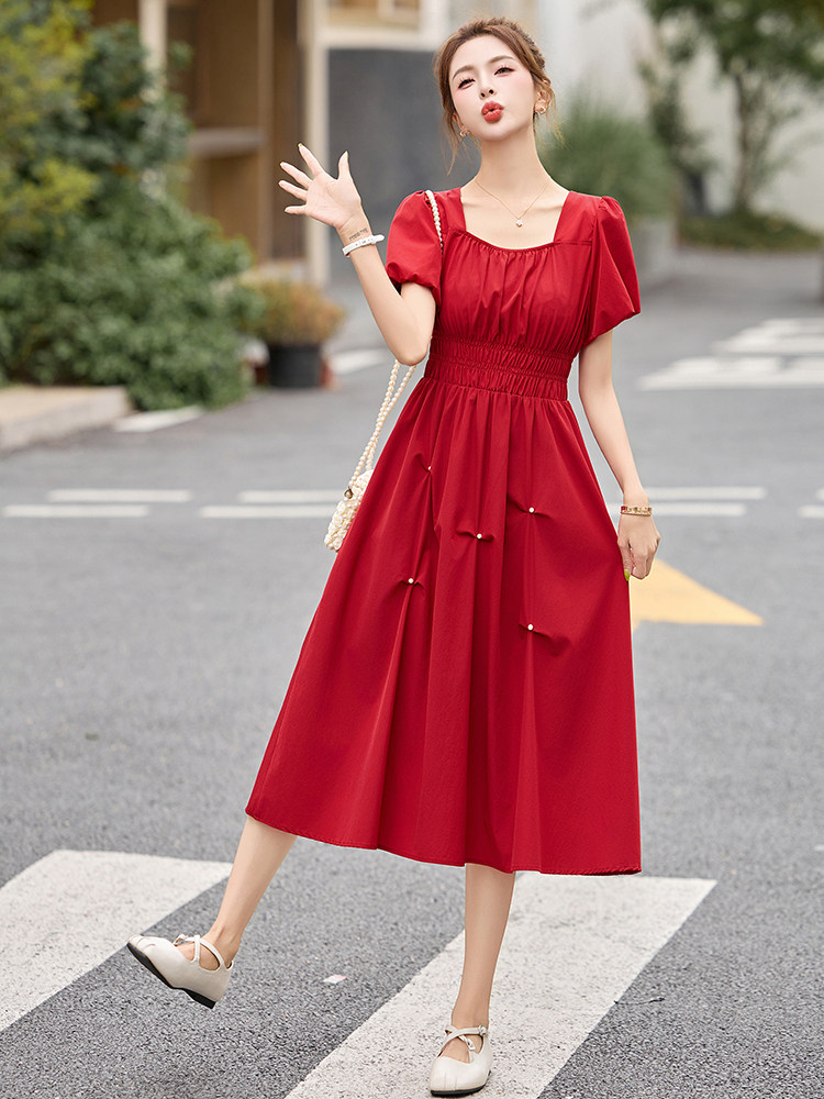 法式气质赫本风小红裙子女2025年夏季高级感泡泡袖收腰红色连衣裙,女装连衣裙,玖莱伊