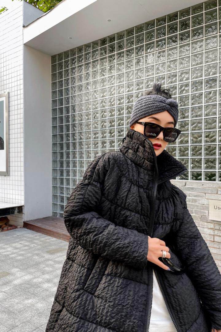 褶皱定制面料羽绒服，女装羽绒服，艾梵煕尔