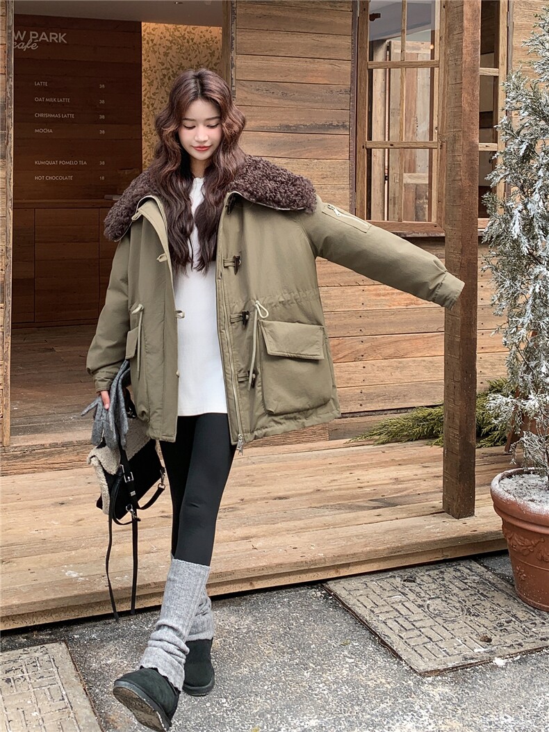 羊羔毛大翻领派克服女2025冬白鸭绒韩版宽松加厚保暖牛角扣羽绒服,女装羽绒服,慧尚依恋
