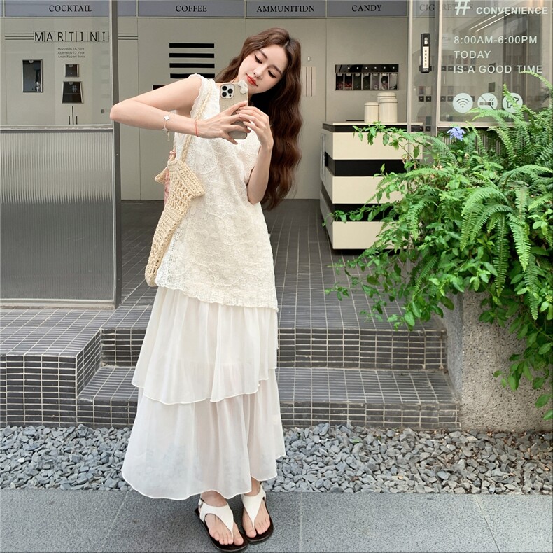 法式清纯v领无袖连衣裙女2025夏新款设计感假两件气质显瘦背心裙,女装连衣裙,2C325