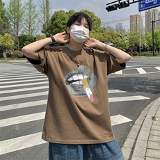 咖啡色