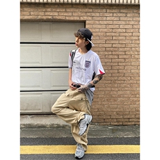 美式复古运动t恤男女夏季新款撞色拼接球衣风v领短袖设计感宽松潮，男装T恤，四季星座505