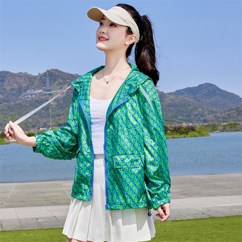 天丝轻薄防晒衣女款2024新款夏季外套妈妈薄款透气大码国风防晒服,女装防晒衣,蝶眷