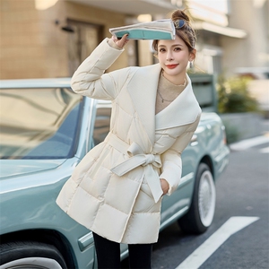 收腰羽绒服女中长款2026冬季新款独特漂亮高端小香风白色保暖外套图片