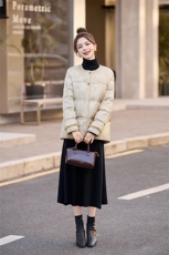 新中式国风羽绒服女2024冬季新款高级感超好看独特漂亮短款厚外套，女装羽绒服，奕可儿