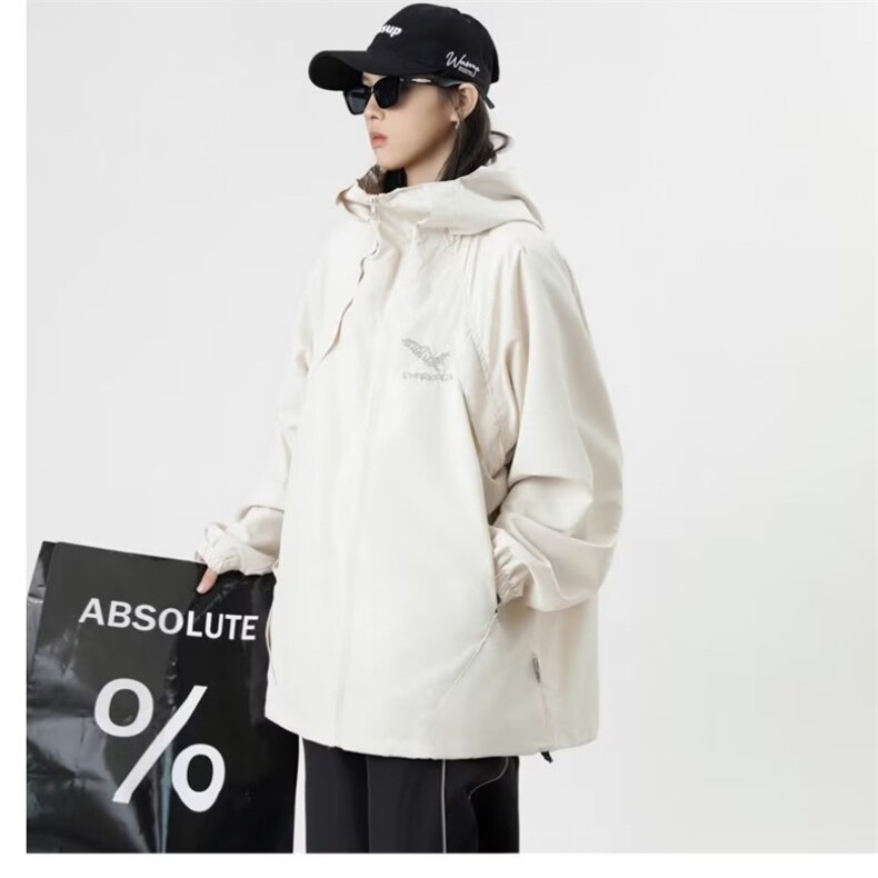 潮机能风杏色连帽冲锋衣女秋新款户外旅游登山服 S198 P60图片