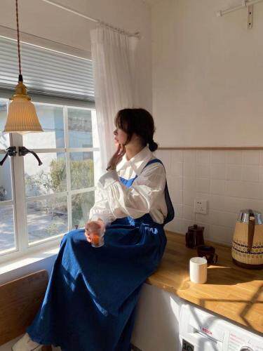 春季新款 日韩系 清新背带群+白衬衫,女装衬衫,KAMU