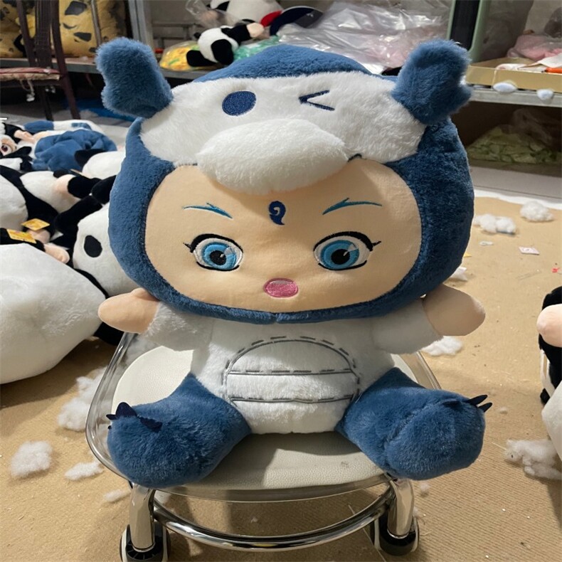 网红爆款电影魔童哪吒敖丙泡泡玛特毛绒玩具儿童生日礼物厂家，霏凯毛绒玩具厂