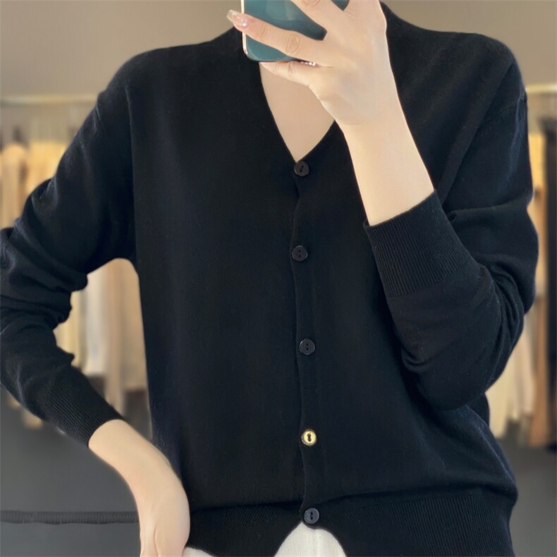 2025秋季新款V领精纺羊毛针织开衫女士薄款气质外搭毛衣外套上衣,针织衫/毛衣,雪真羊绒