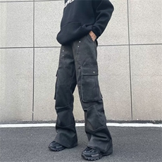 深灰色