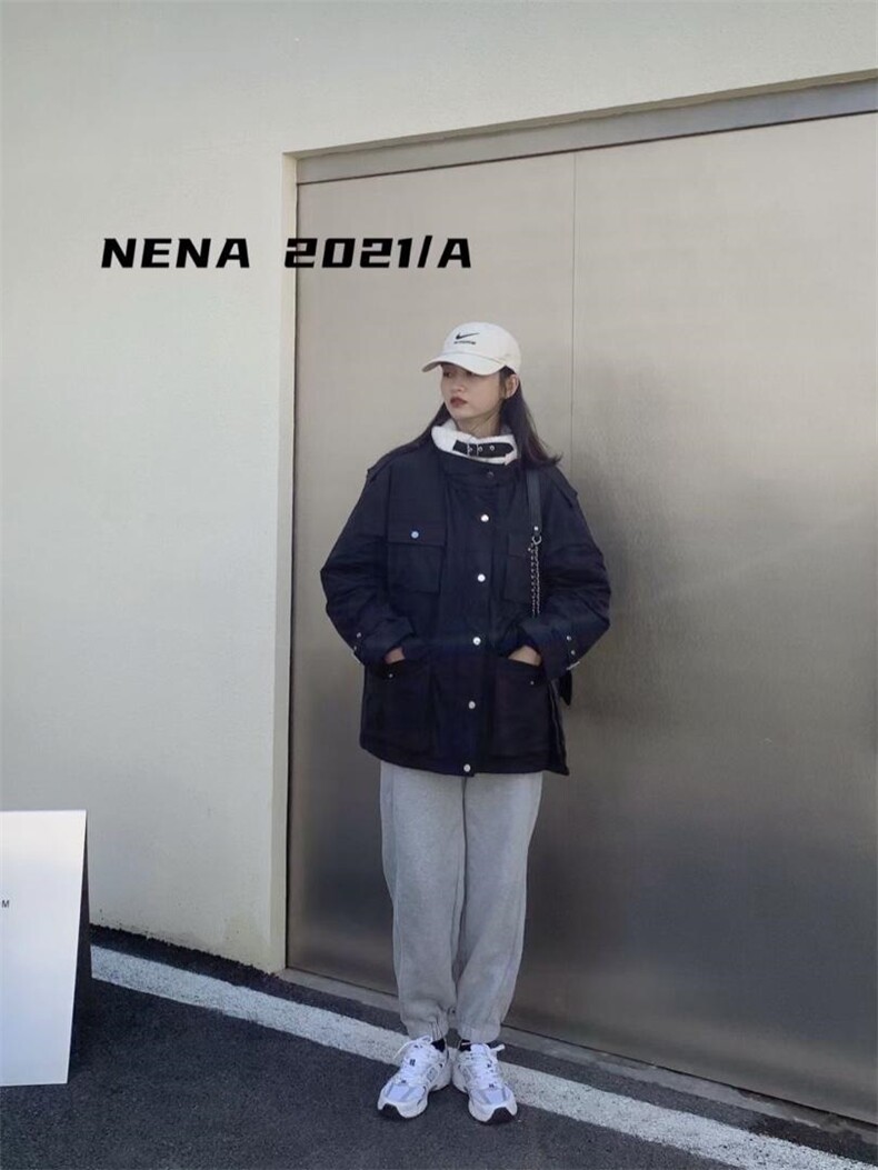 翻领廓形羽绒服 Size：SM，女装羽绒服，里奈(1F)