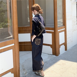 2025秋季复古印花拼接淡人牛仔套装女设计感马甲内搭阔腿裤三件套图片