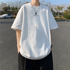 白色