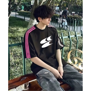 抖音得物品质二开240克宽松纯棉美式潮牌印花三条杠中性风短袖T恤图片