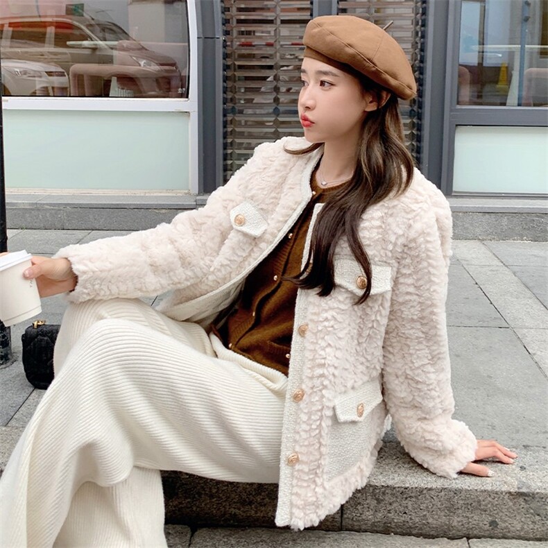 新品现货感90白鹅绒小香风羊羔毛外套款号88601-P255K368元，女装羽绒服，浙宝305