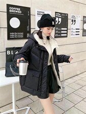 [现货]简单休闲款羽绒服，三个颜色，三个尺码，女装羽绒服，依柏璐