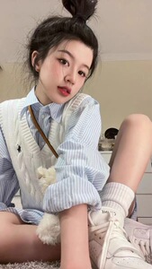 秋季新款简约时尚百搭宽松刺绣马甲女 韩版学生针织背心外套图片