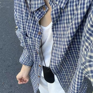 W563-P38 美式复古蓝色格子衬衫女秋宽松oversize原宿衬衣外套图片