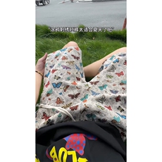 白色