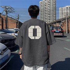 深灰色