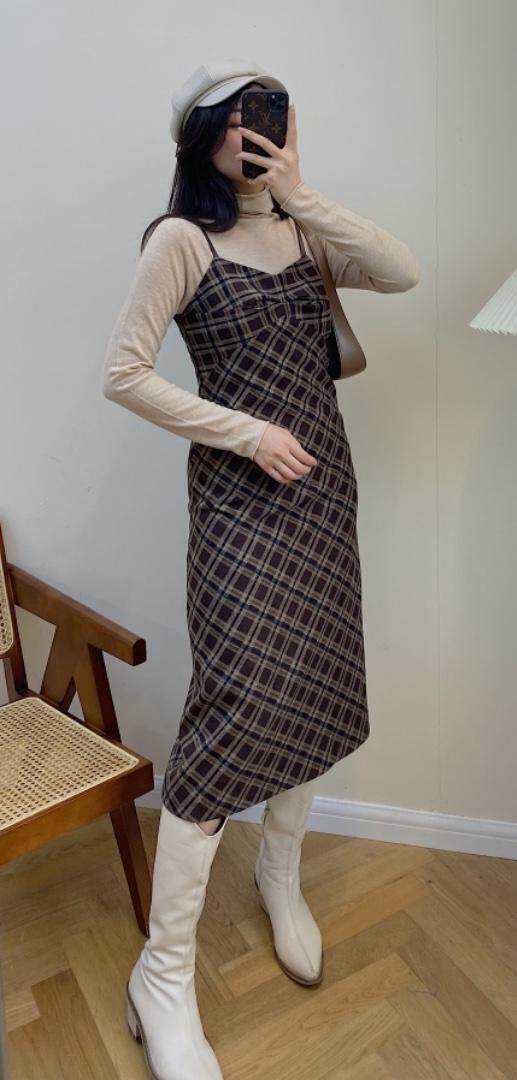 独屿毛呢格纹吊带裙秋冬百搭现货，女装背心吊带，独屿