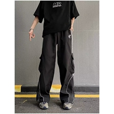 黑色