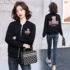 小个子短款棒球服女2025年春秋季新款百搭时尚小熊印花长袖外套，女装短外套，天丽
