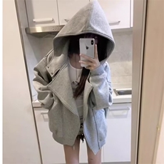 灰色