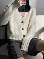韩系v领针织开衫女秋冬新款流行短款毛衣外套慵懒外搭，女装羊毛衫，思途羊绒