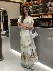 现货供应，2024夏季中式时尚熊猫绣花T恤，女装T恤，慧峰