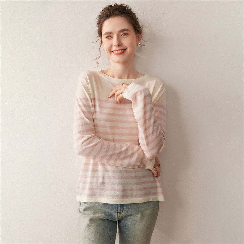 2025百搭羊毛精仿扬子纱半条纹针织衫，女装针织衫/毛衣，朵沐纯羊绒