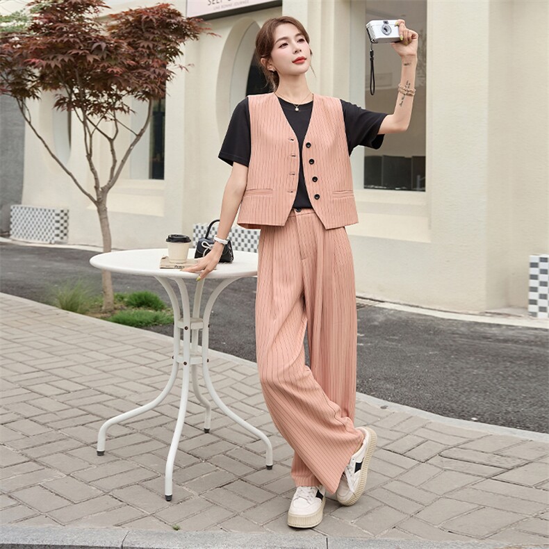 2025年夏季新款女装时尚气质条纹马甲阔腿裤三件套,女装套装/套裙,浙宝二楼003号