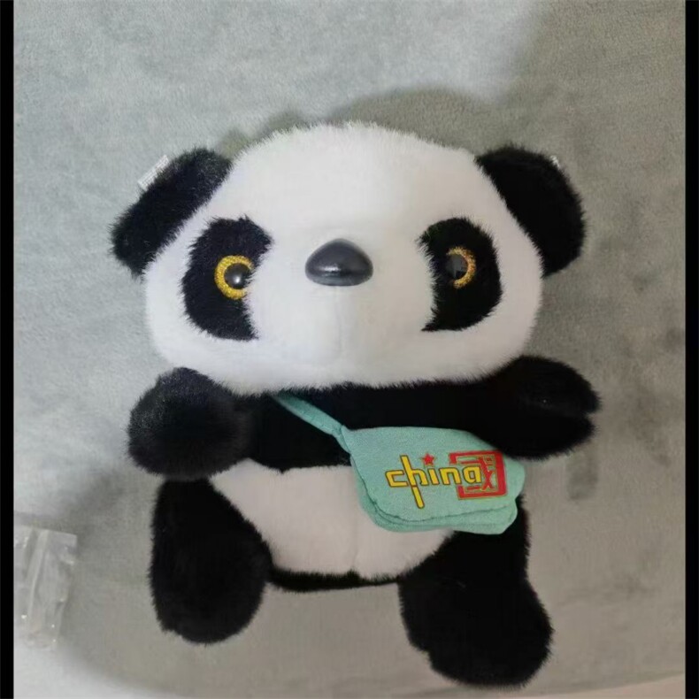 熊猫双肩背（中国字背包）21cm，德霖毛绒玩具厂