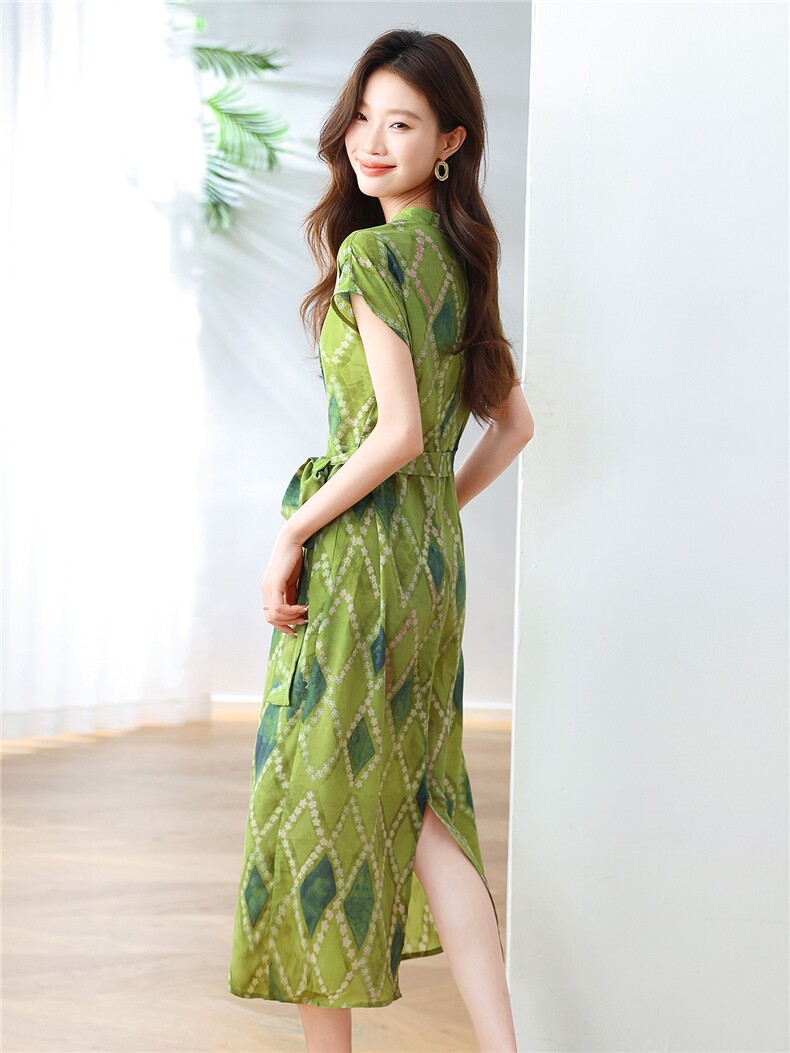 高级感印花连衣裙女2025夏季新款短袖优雅气质系带收腰女人味裙子,女装连衣裙,布芭啦